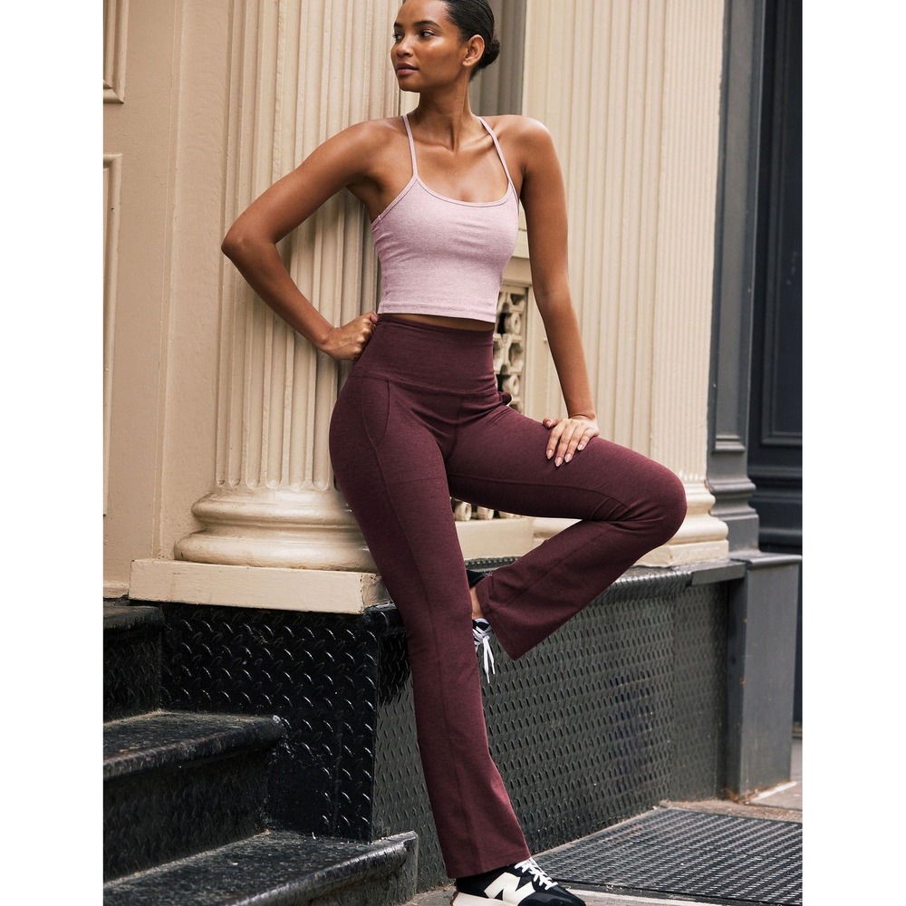 Beyond Yoga Spacedye High Waisted Practice Pocket Bootcut Pant 31" XS/S Burgundy